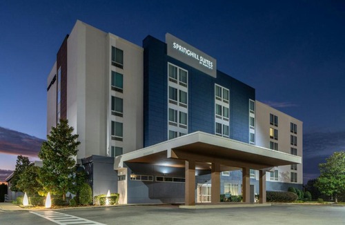 Huntsville Hotel | SpringHill Suites by Marriott Huntsville Downtown