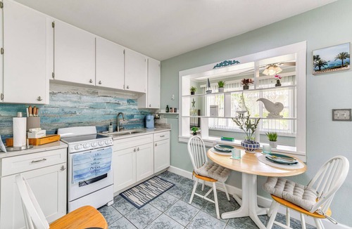 St. Pete Beach Apartment | St Pete Beach Apartment | Near Corey Ave & Beaches