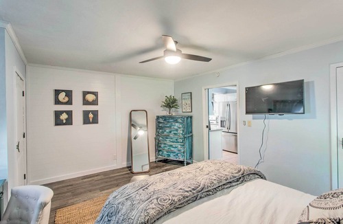 Saint Simons Heights Cottage | St Simons Cottage w/ Grill ~ 2 Mi to Beach!