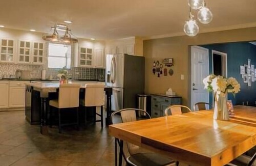 Eureka Springs Historic District Apartment | Stay Eureka Springs Apartment Suite