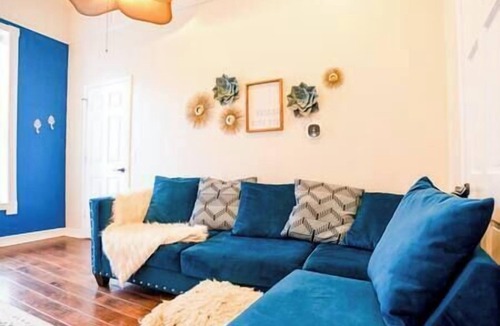 Eureka Springs Historic District Apartment | Stay Eureka Springs Apartment Suite