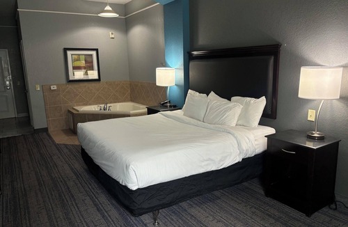 Tillmans Corner Hotel | Stay Express Inn & Suites - Mobile AL