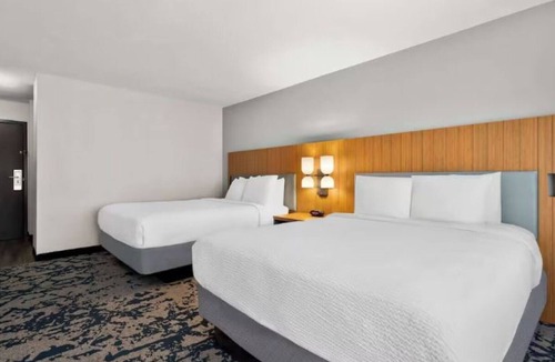 South Baton Rouge Hotel | Stay Near LSU, Blue Bayou Water Park & Mall of Louisiana in Baton Rouge - 2 Unit