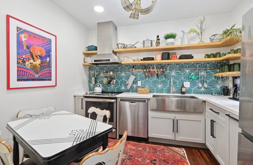 Milan House | Stay steps from Saint Charles Avenue!