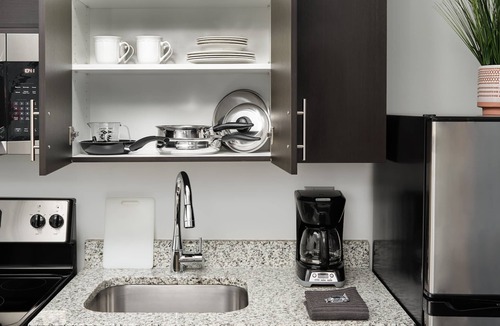 Dothan Apartment | stayAPT Suites Dothan