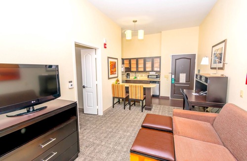 Aldine Hotel | Staybridge Suites Houston IAH - Beltway 8 by IHG
