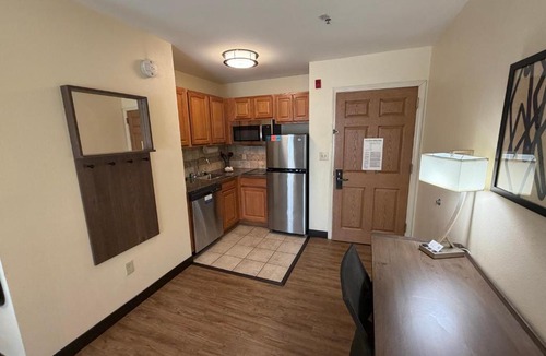Tallahassee Hotel | Staybridge Suites Tallahassee I-10 East by IHG