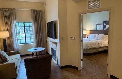 Tallahassee Hotel | Staybridge Suites Tallahassee I-10 East by IHG