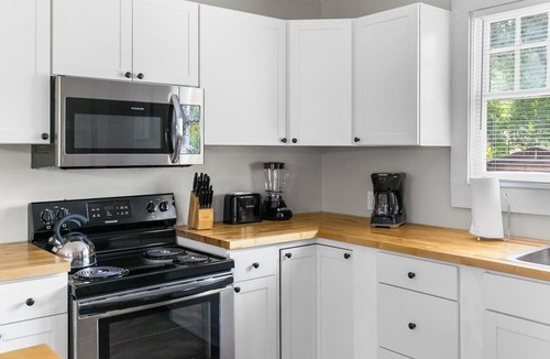 Birmingham House | Steel City Retreat | Minutes to Downtown B'ham