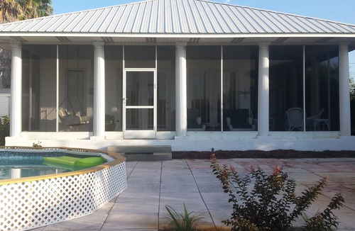 Laguna Beach Estates House | Steps to Beach - Private LakeFront House-Private Pool-Laguna/Panama City Beach
