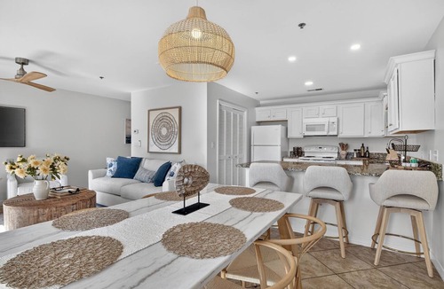 Gulf Place Condo | Steps to Pool & Beach, Ground-Floor Gulf Place Getaway & 7th Night Free!