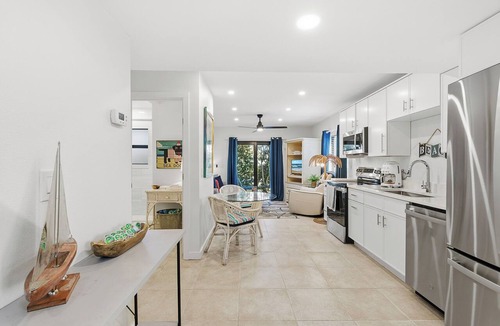 Sea Dunes Condo | 🌴Steps to Private Beach | Pet Friendly | Sea Dunes Nautilus B8🌴