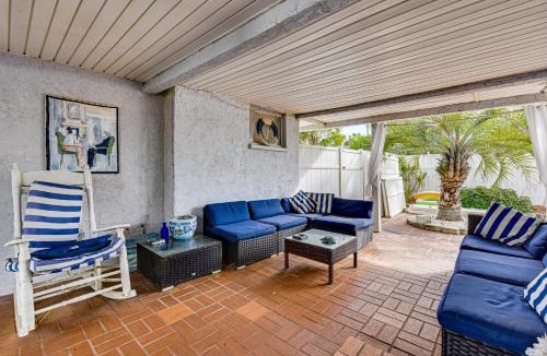 Bahama Beach House | Steps to Sand! PCB Haven w/Furnished Outdoor Area