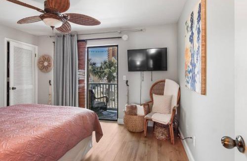 West Panama City Beach Apartment | Steps to the Beach, Sleeps 6, Pool, Pickleball, 2 Balconies, Pier Park & 30A