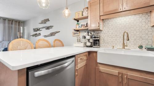 West Panama City Beach Apartment | Steps to the Beach, Sleeps 6, Pool, Pickleball, 2 Balconies, Pier Park & 30A