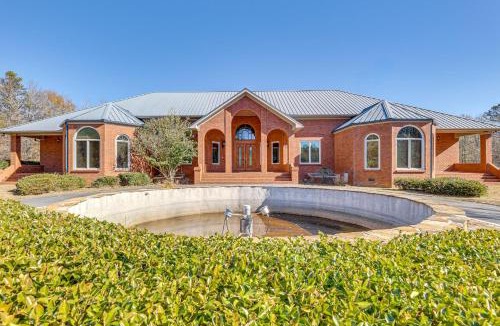 Mountville House | Stocked Pond! 33-Acre LaGrange Estate w/2 Units