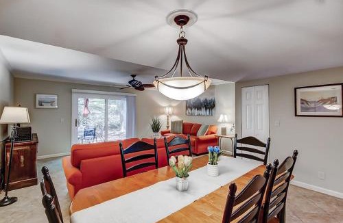 Folly Field House | Stones Throw 30