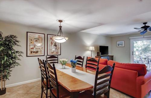 Folly Field House | Stones Throw 30