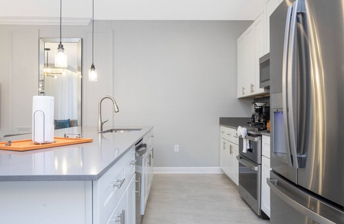 Kissimmee House | "Storey's Protagonist" - 4BD/3BA Townhome near Disney #122