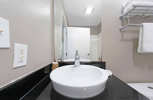 Tucker Hotel | Studio 6 Extended Stay Tucker GA Atlanta Northlake