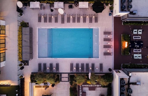 Home Park Apartment | Studio Apartment | Sentral West Midtown | Rooftop pool