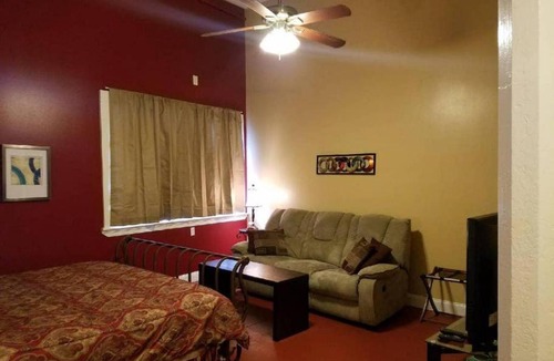 Algiers Point Apartment | Studio Apt in Historic Algiers Point Near Ferry