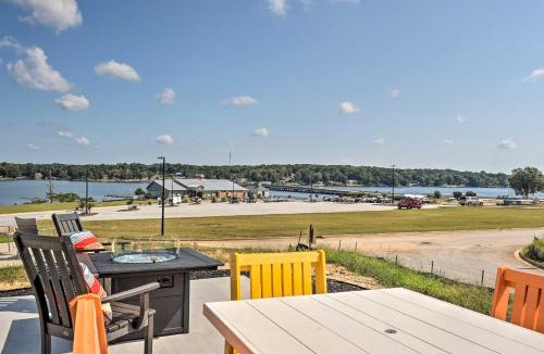 Greenwood House | Stunning Lakefront Retreat w/Dock Access!