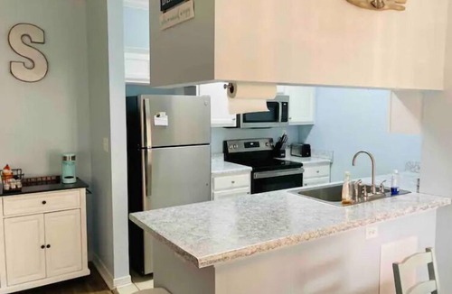 Long Beach Condo | Stunning Long Beach Condo With Ocean View!