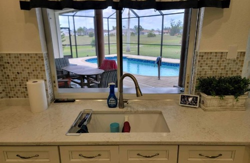 Deep Creek House | Stunning Punta Gorda FL House w/Pool, 10 min to Sunset beach & Fishermas Village