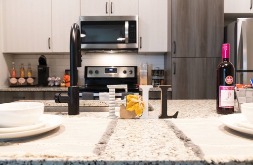 Mableton Apartment | Stylish 1br in Mableton not far from Battery Park Internal name: Lux Near Braves