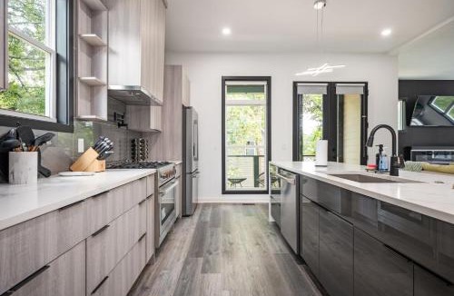 Peoplestown House | Stylish 4BD-4BA Summerhill Getaway Near Beltline