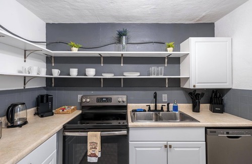 Poiciana Park II House | Stylish Home Near Beach, Downtown, and Airport. Pet Friendly!