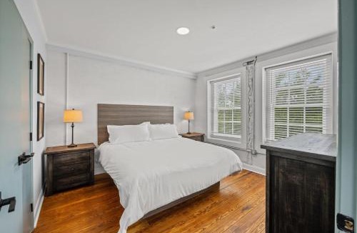 Conway House | Stylish Loft Steps Away from Main Street