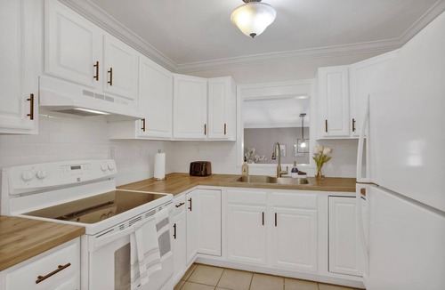 St. Marys House | Stylish, Spacious 3 Bedroom Home - FREE BIKES-