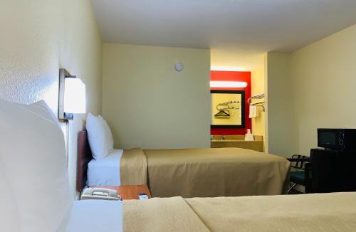 Gore Hotel | Suite 16 Motel
