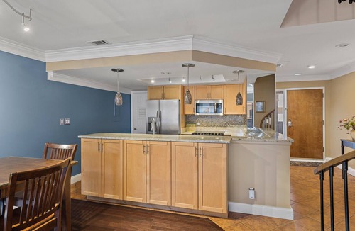 Shelter Cove Condo | Sunny Marina & Water Views, Near Beach!