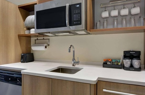 Upper Grand Lagoon Hotel | Sunny Retreat! 2 Relaxing Units w/FREE Breakfast, Kitchen, Pets Allowed