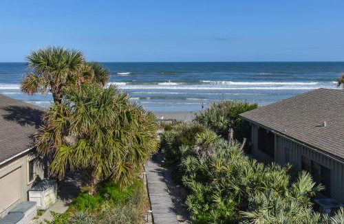 Sea Dunes Apartment | Sunnyside Up Townhome at Sea Dunes - Ocean View & Next to Pool - B6 Up