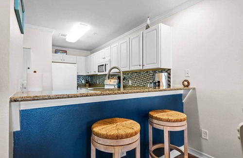 Ono Island House | Sunset Caye: Beautiful Views, Kayak, Pool & more!