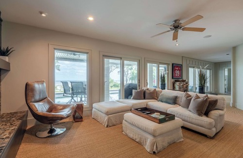 Oceanside House | Sunset Rentals | Duck Hawk 27
