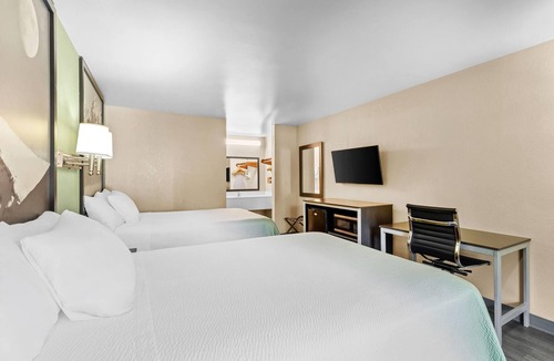 Acworth Hotel | Super 8 by Wyndham Acworth/Atlanta Area