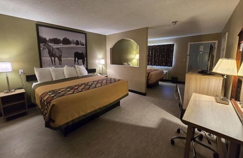 Caddo Valley Hotel | Super 8 by Wyndham Arkadelphia Caddo Valley Area
