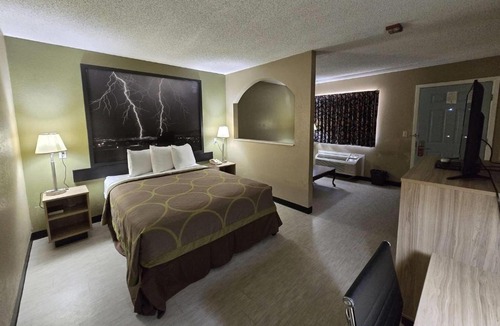 Caddo Valley Hotel | Super 8 by Wyndham Arkadelphia Caddo Valley Area