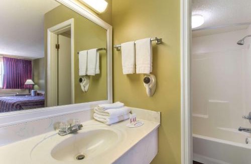 Monticello Hotel | Super 8 by Wyndham Monticello