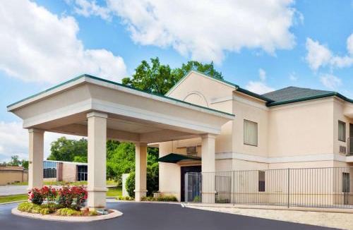 Fort Oglethorpe Hotel | Super 8 by Wyndham Ft. Oglethorpe GA/Chatt TN Area