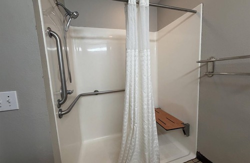 Normal Hotel | SureStay by Best Western Huntsville East