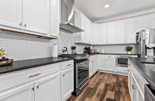 Auburn House | Sweet Home Auburn - Townhome minutes to campus!