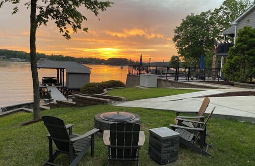 Cook Springs RV Rental | Talladega Race Fans, Exclusive, private water front RV spot on Lake Logan Martin