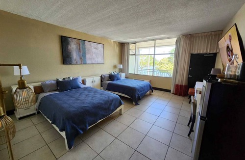 Ruskin Hotel | Tampa Bay Beach Getaway and Resort