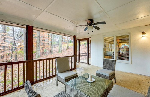Woodstock Apartment | Tasteful Unit w/Pool Table: 7 Mi to Lake Altoona!